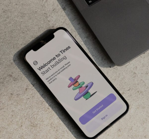 iPhone Mockup – Image 3